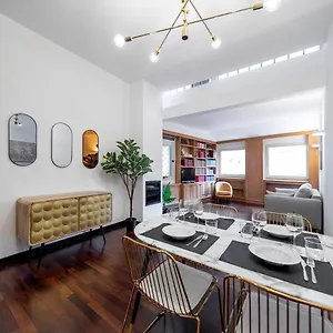 Elizabeth's Place, Spanish Steps Apartment